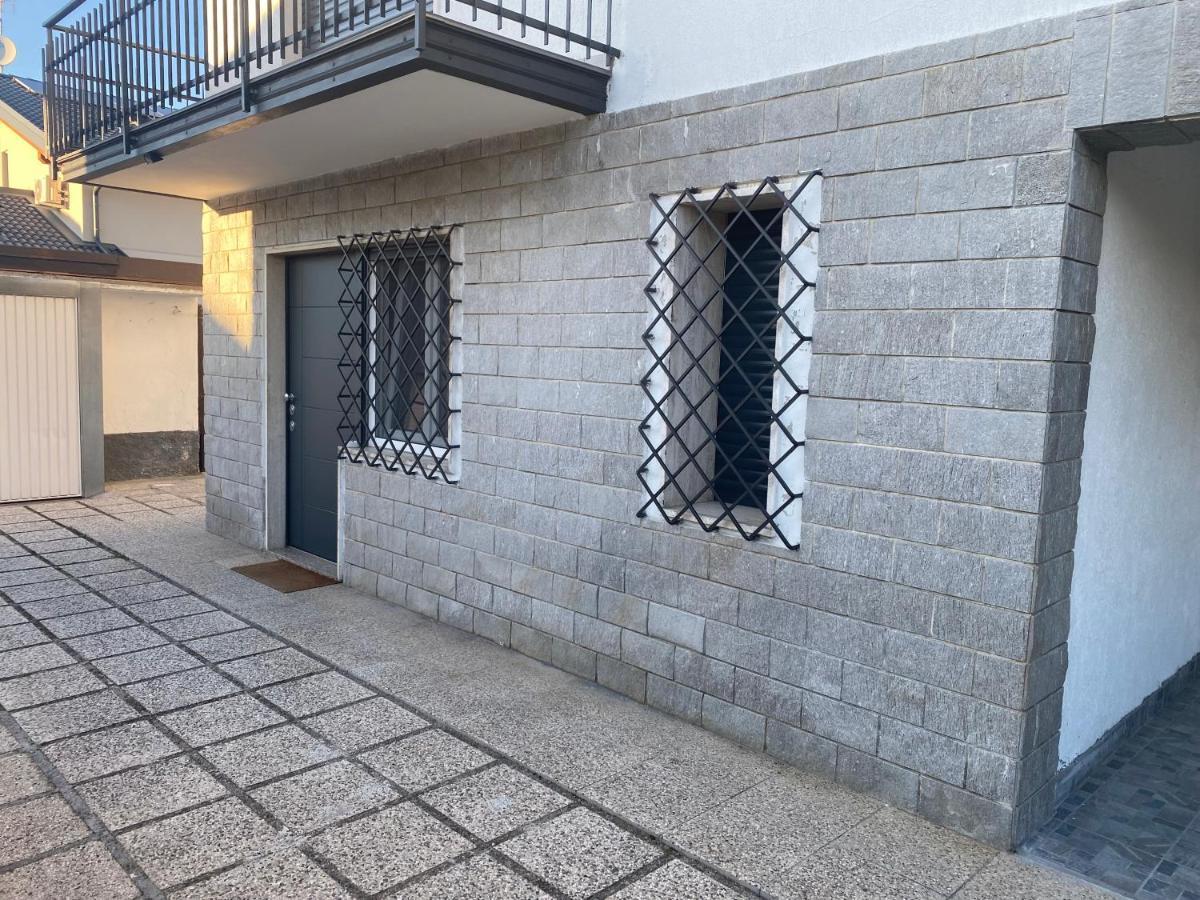 Appartamento In Villa Parabiago Kültér fotó