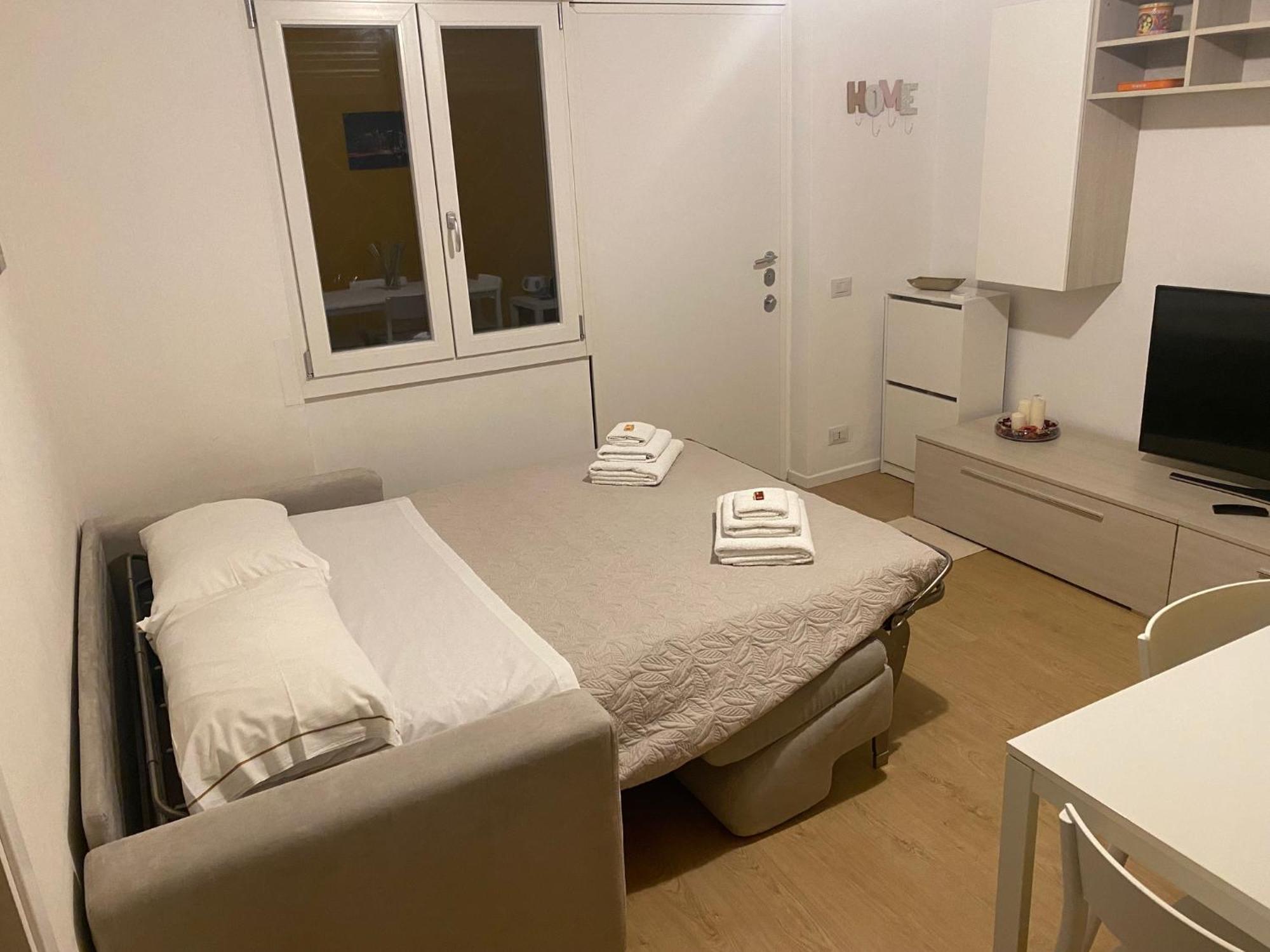 Appartamento In Villa Parabiago Kültér fotó